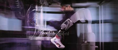 3分钟搞定、比iPhone还轻，为什么奥运会的最大黑马是这双鞋（奥运会同款跑鞋）
